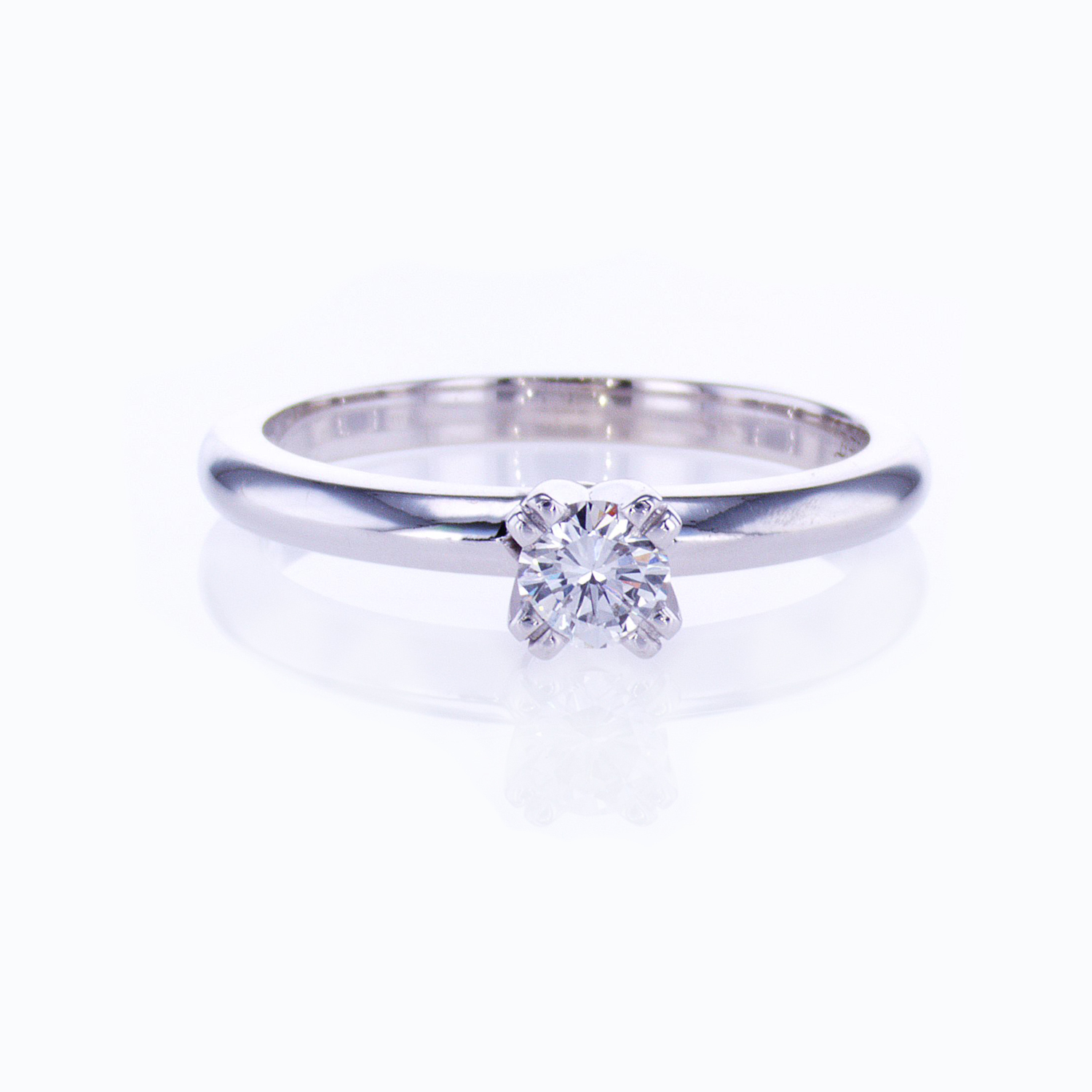 Classic Four-prong Solitaire Engagement Ring and 0.26-carat Natural Diamond